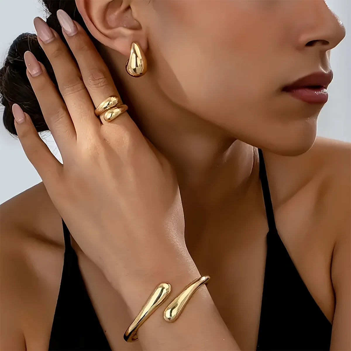 Boucle d'oreille goutte or