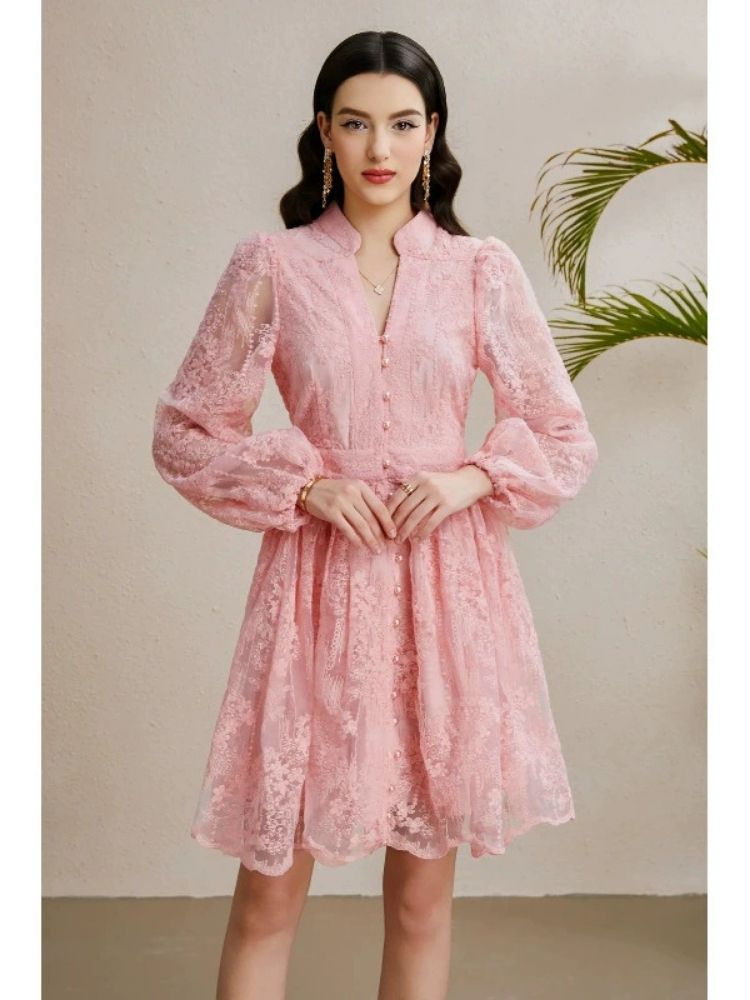 Robe cocktail rose poudré dentelle