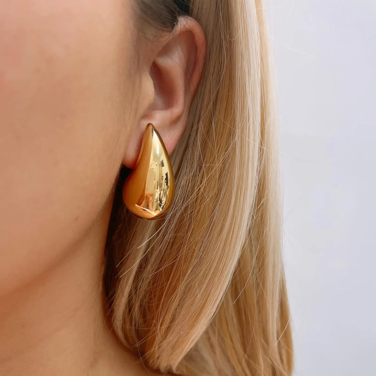 Boucle d'oreille goutte or