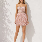 Petite robe rose poudre