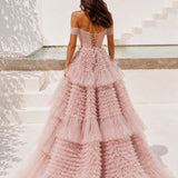Robe de mariée rose poudré